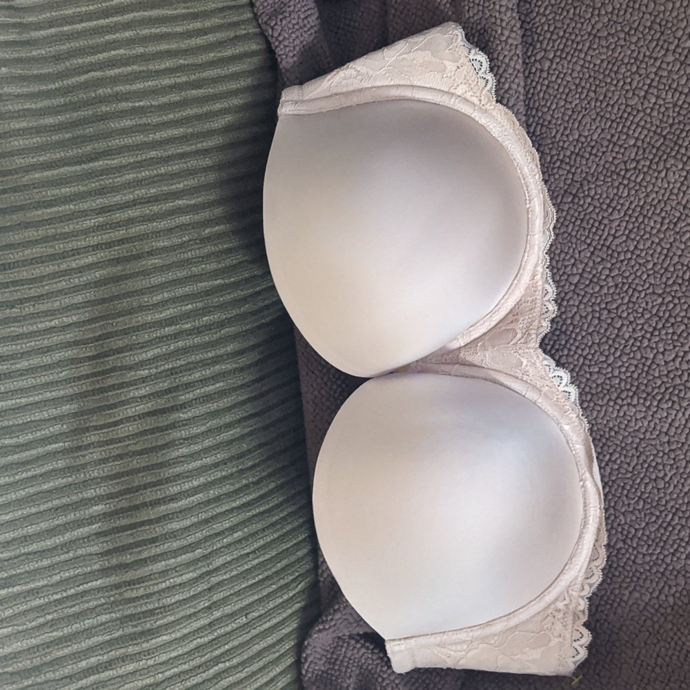 TORRID 40D CURVE Bra strapless underwire lace NWOT 4eyelet back hook and eye